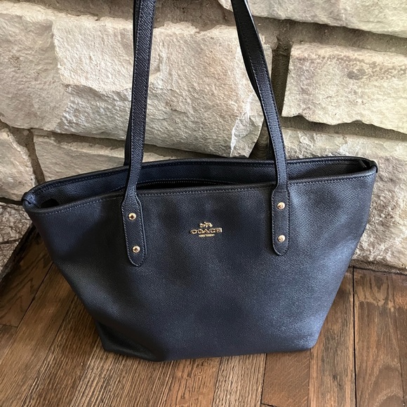 Coach Leather Tote Bag- F58846 - Picture 1 of 15